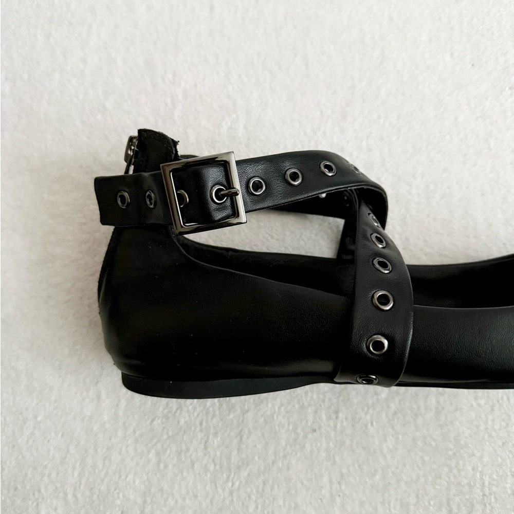 Jessica Simpson Black Ballet Flats Grommet Ankle Straps Size 10 - Picture 7 of 9